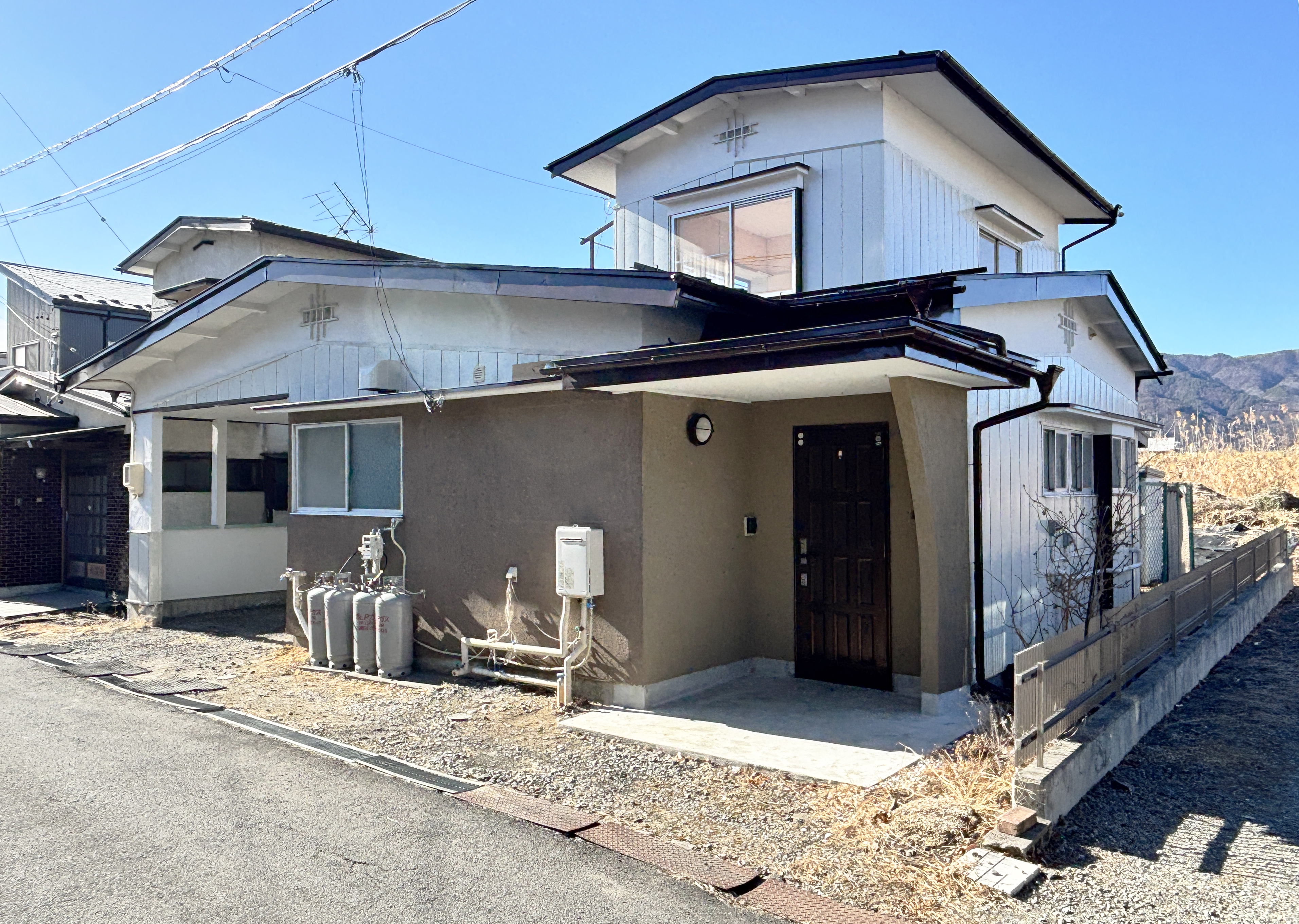 諏訪市四賀神戸　中古住宅のアイキャッチ画像